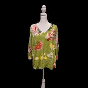 XL Flower Top with knit sleeves